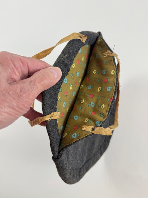 Plateau Circular Beaded Bag - Maiden with Accoutrements - Image 5